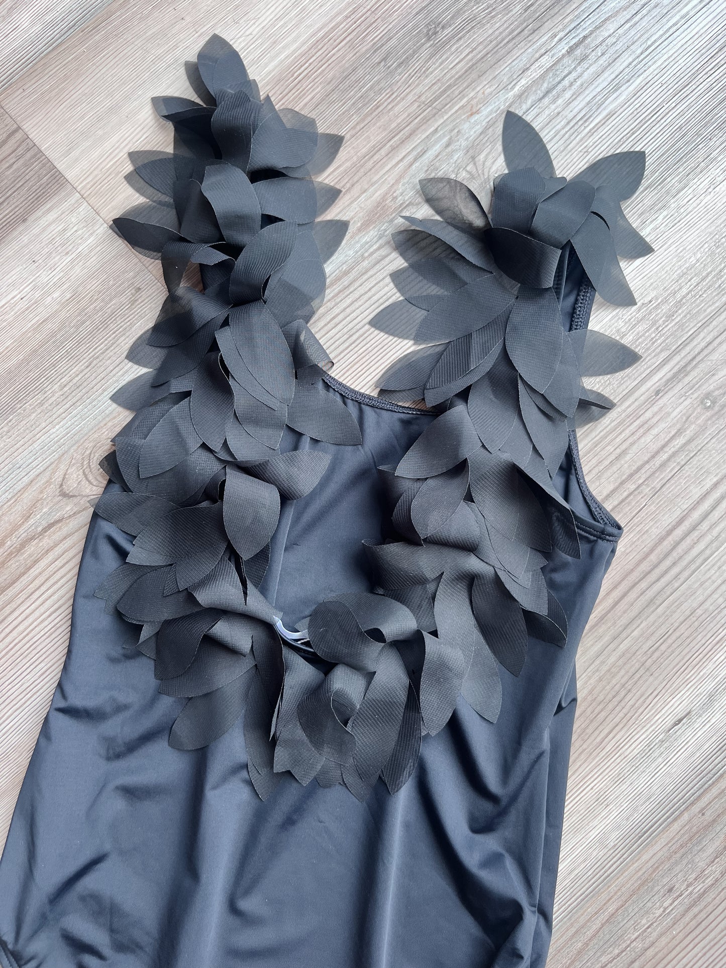 BLACK PETAL SWIM