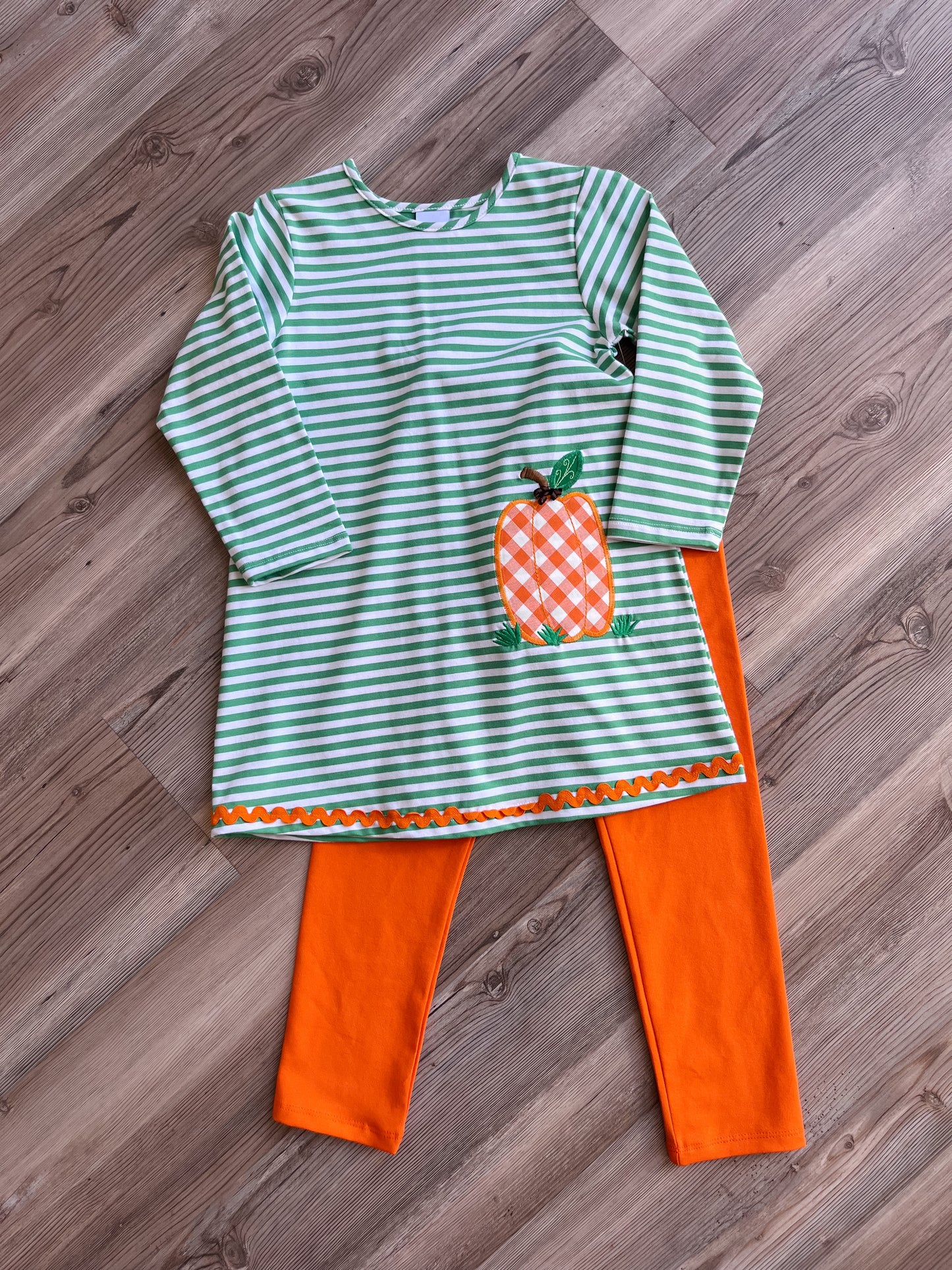 PRIZE PUMPKIN TUNIC PANT SET