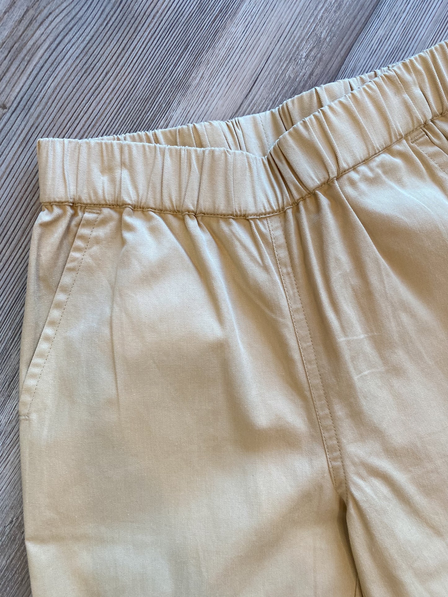 KHAKI PULL ON