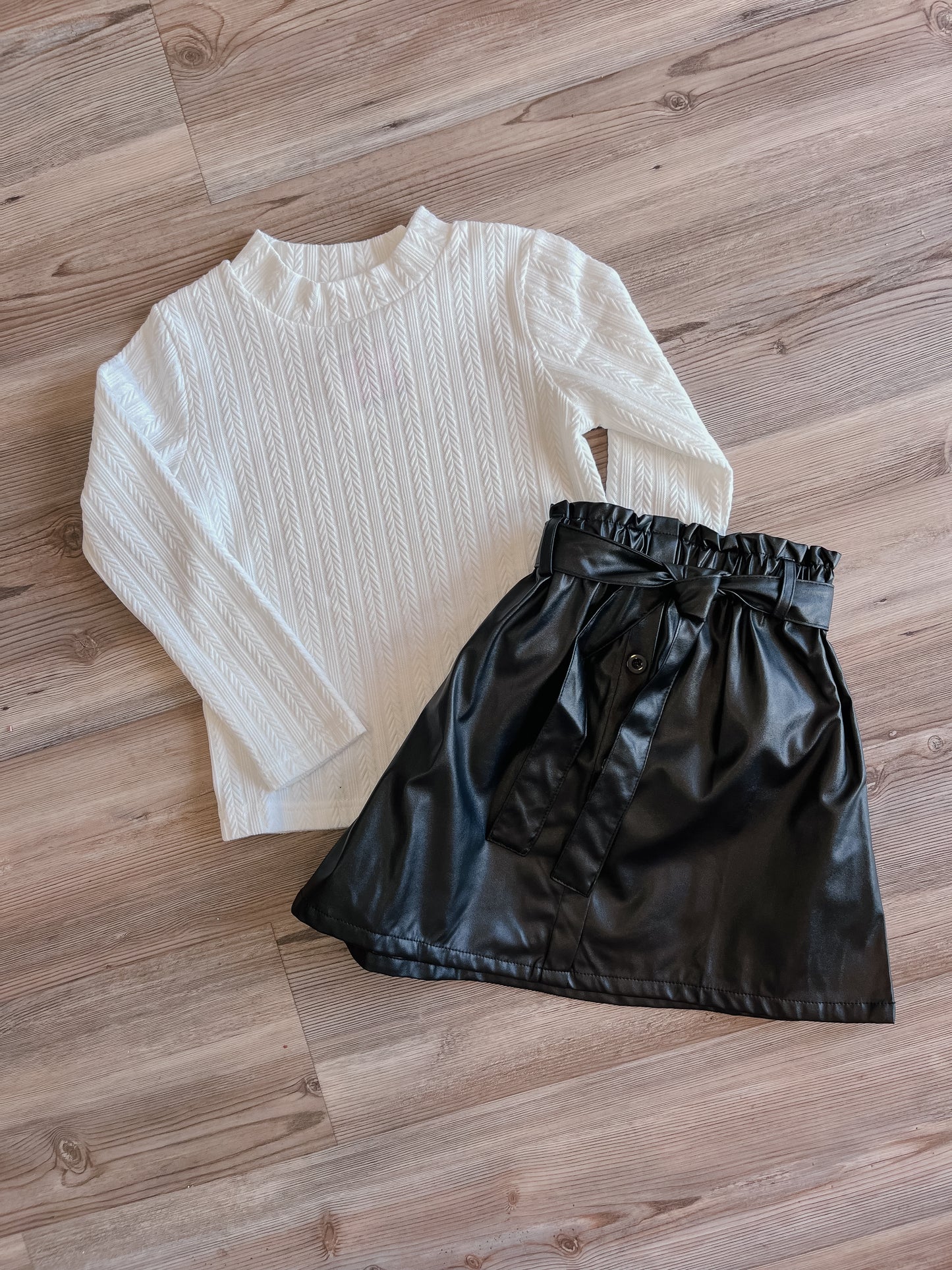 2 PC SKIRT WHITE TOP