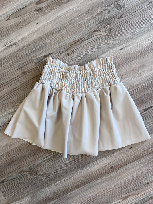 LORIE CREME LEATHER SKORT