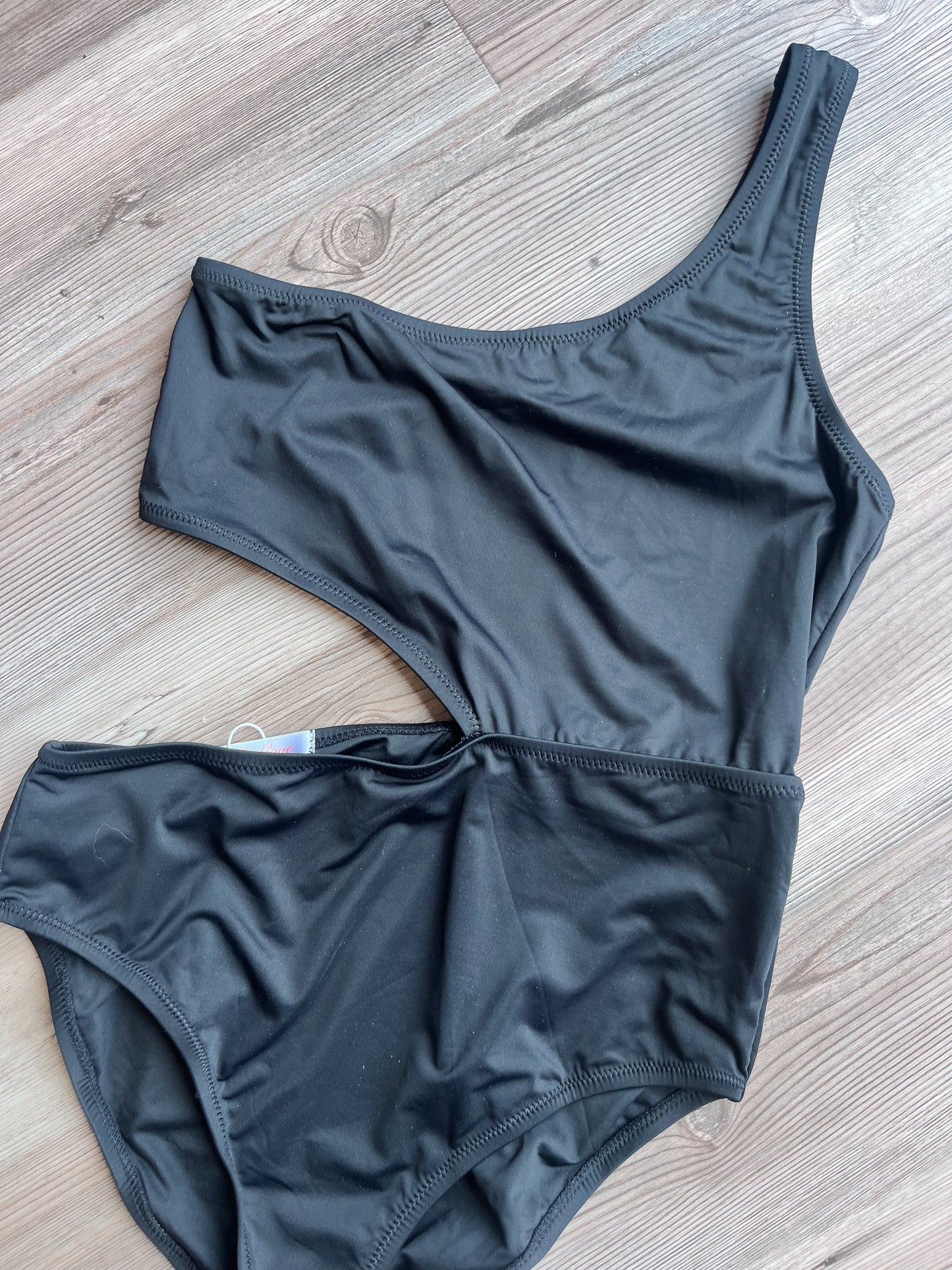 BLACK SLIT SWIM