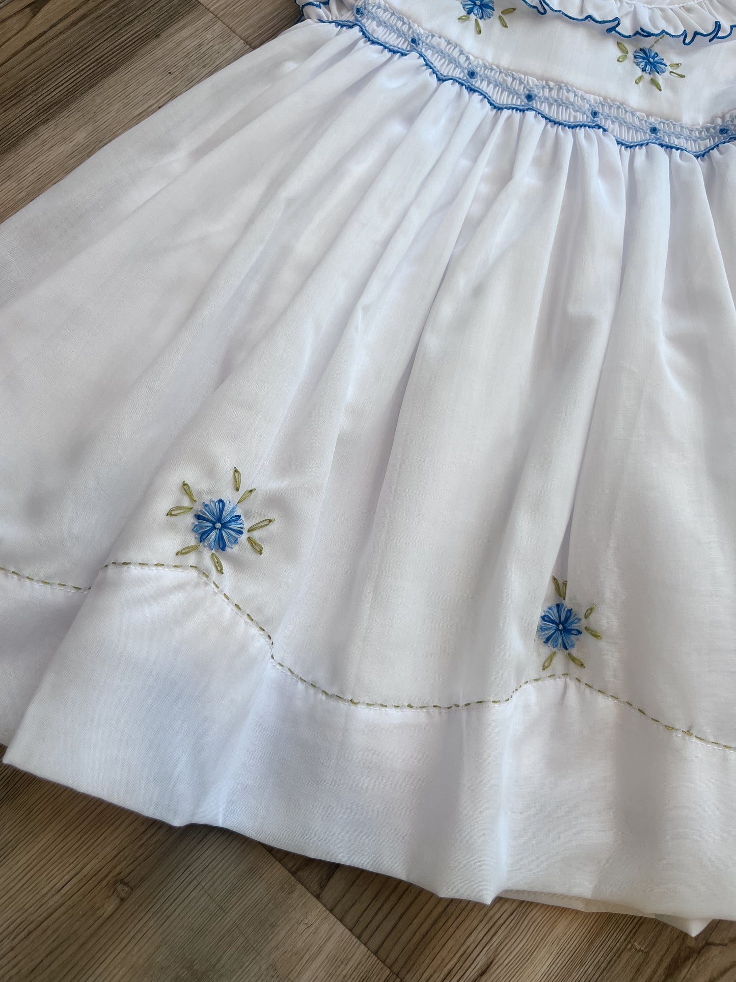DIXIE WHITE W/ BLUE DRESS