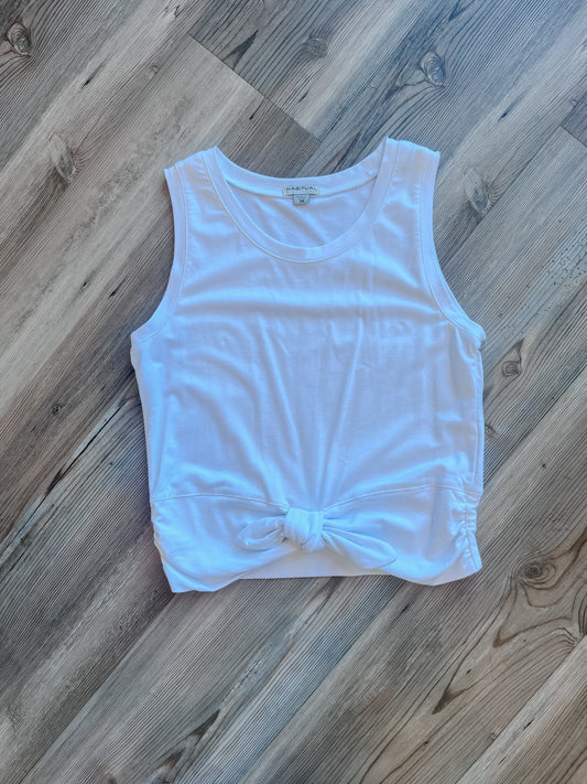 WHITE TANK WITH BOW